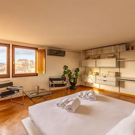 Design Unit With Incredible View Apartment *