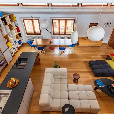Design Unit With Incredible View Apartment